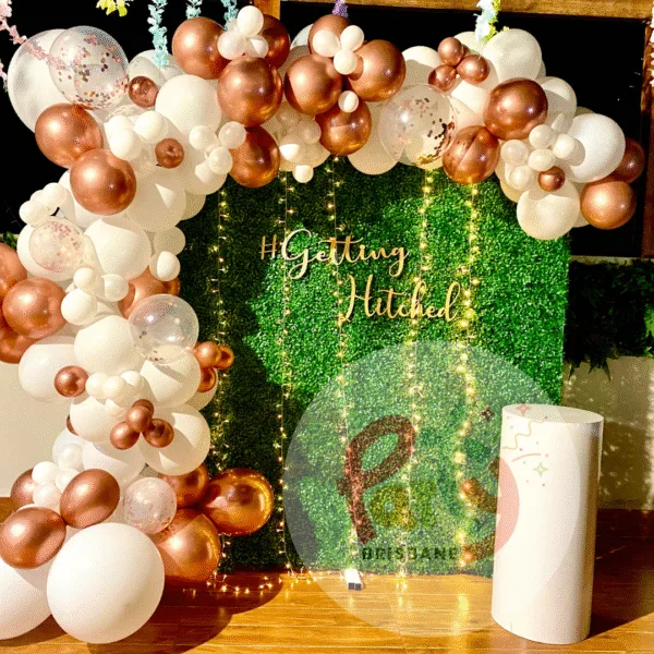 Getting Hitched Green Wall