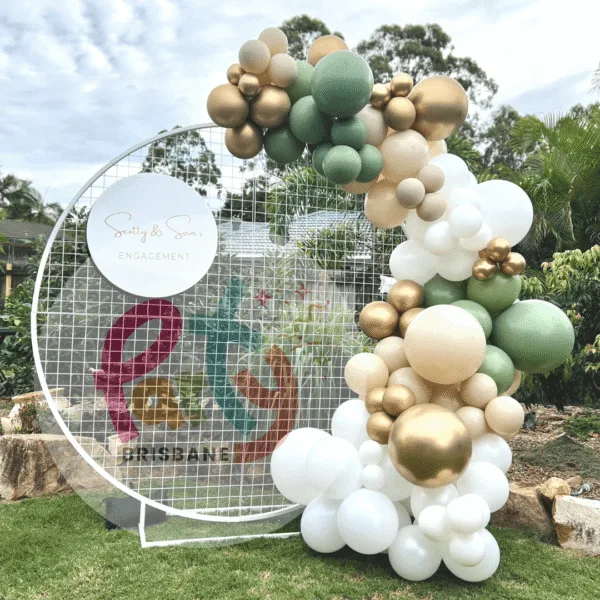 Circular Mesh Backdrop