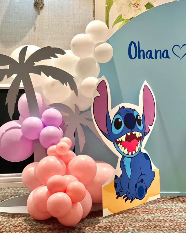 A closer look at our Lilo and Stitch themed backdrop 🌴🌊🩷

#partybrisbane #kidsbirthdaydecor #liloandstitch #brisbanepartyhire #goldcoastpartyhire #kidsbirthdayideas